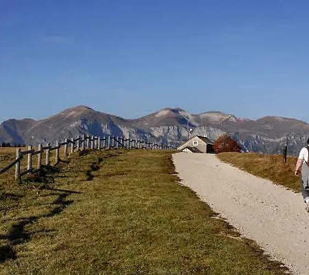 Apartmán La Casa Di Anna Nel Parco Delle Dolomiti Croce D' Aune 1000 Ml Slm